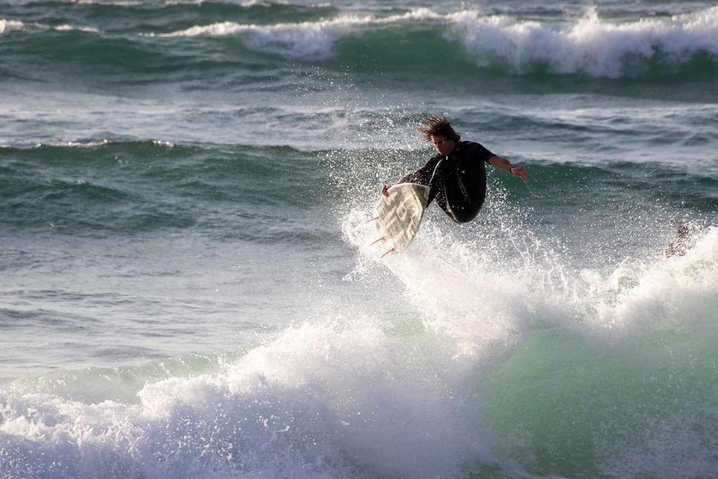 Moka Surfhouse Ericeira Ngoại thất bức ảnh