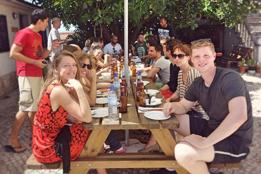 Moka Surfhouse Ericeira Ngoại thất bức ảnh